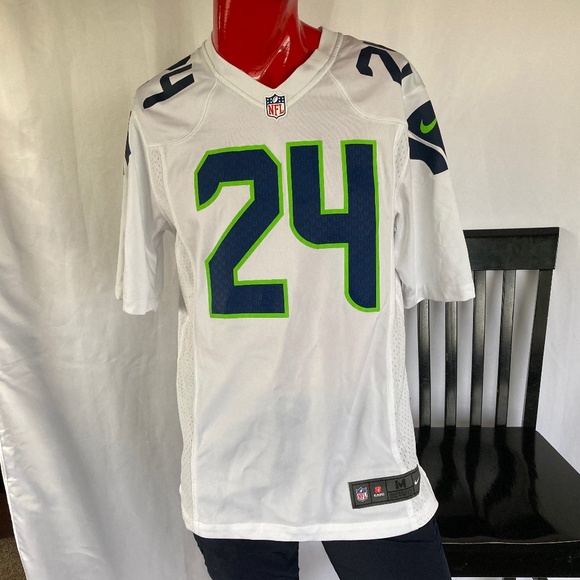 marshawn lynch seahawks shirt